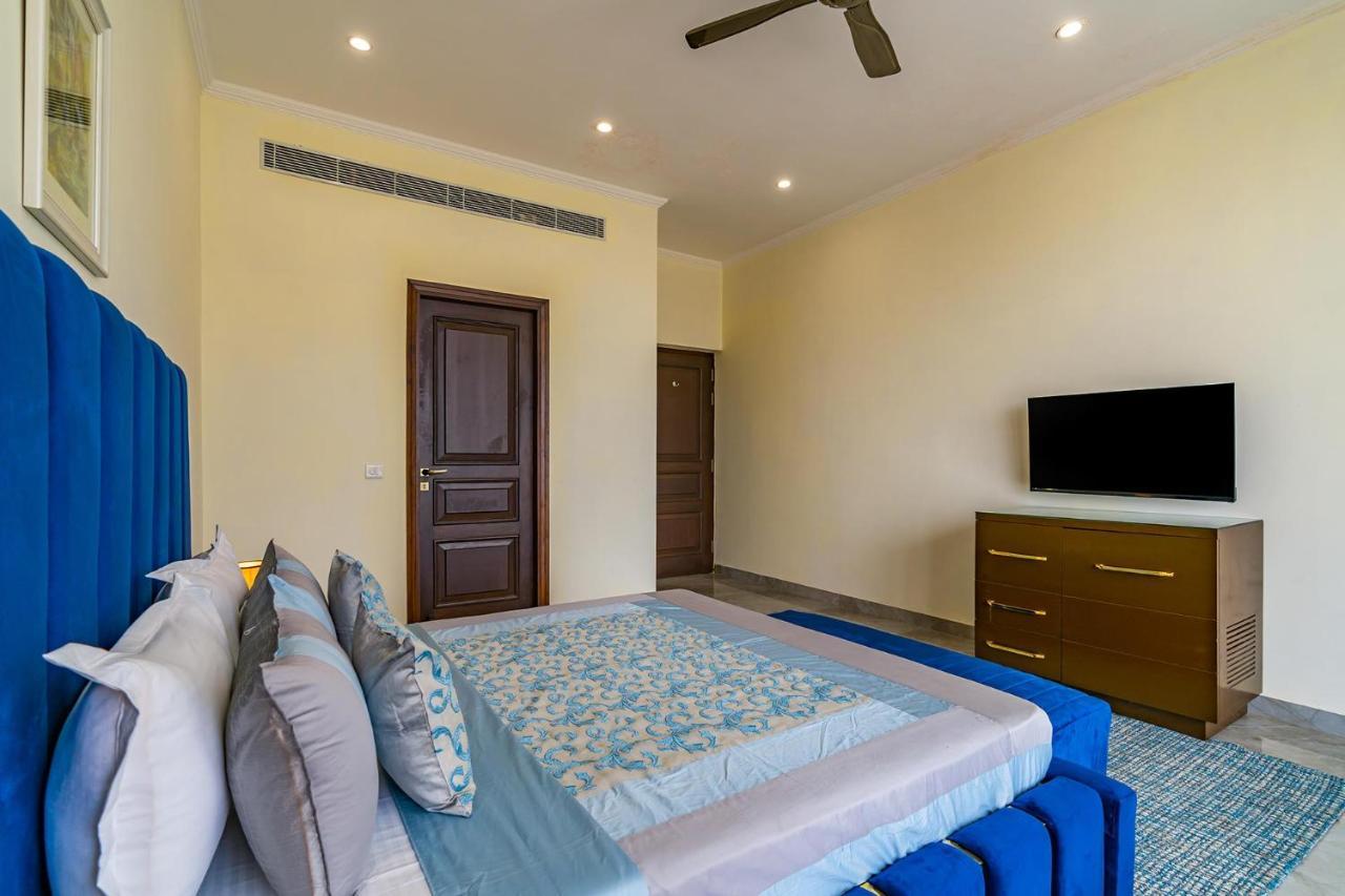 Stayvista At Blanc Belle With Outdoor Pool Sohna Dış mekan fotoğraf