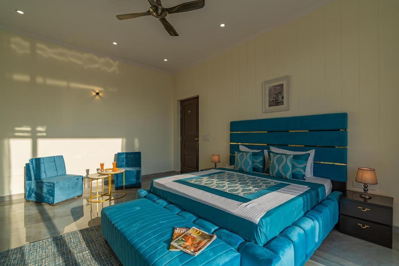 Stayvista At Blanc Belle With Outdoor Pool Sohna Dış mekan fotoğraf